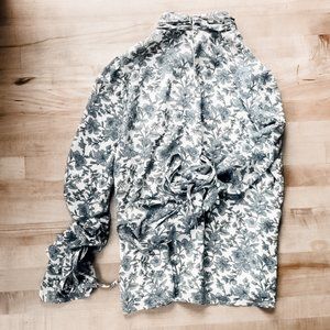 ASTR cinch-sleeve mock neck floral top